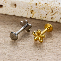 Piercing Lábio Minimalista Flor Titânio Resistente