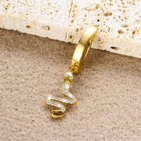 Piercing Umbigo Luxuoso em Titânio G23 Dourado com Pingente de Cobra e Zircônias