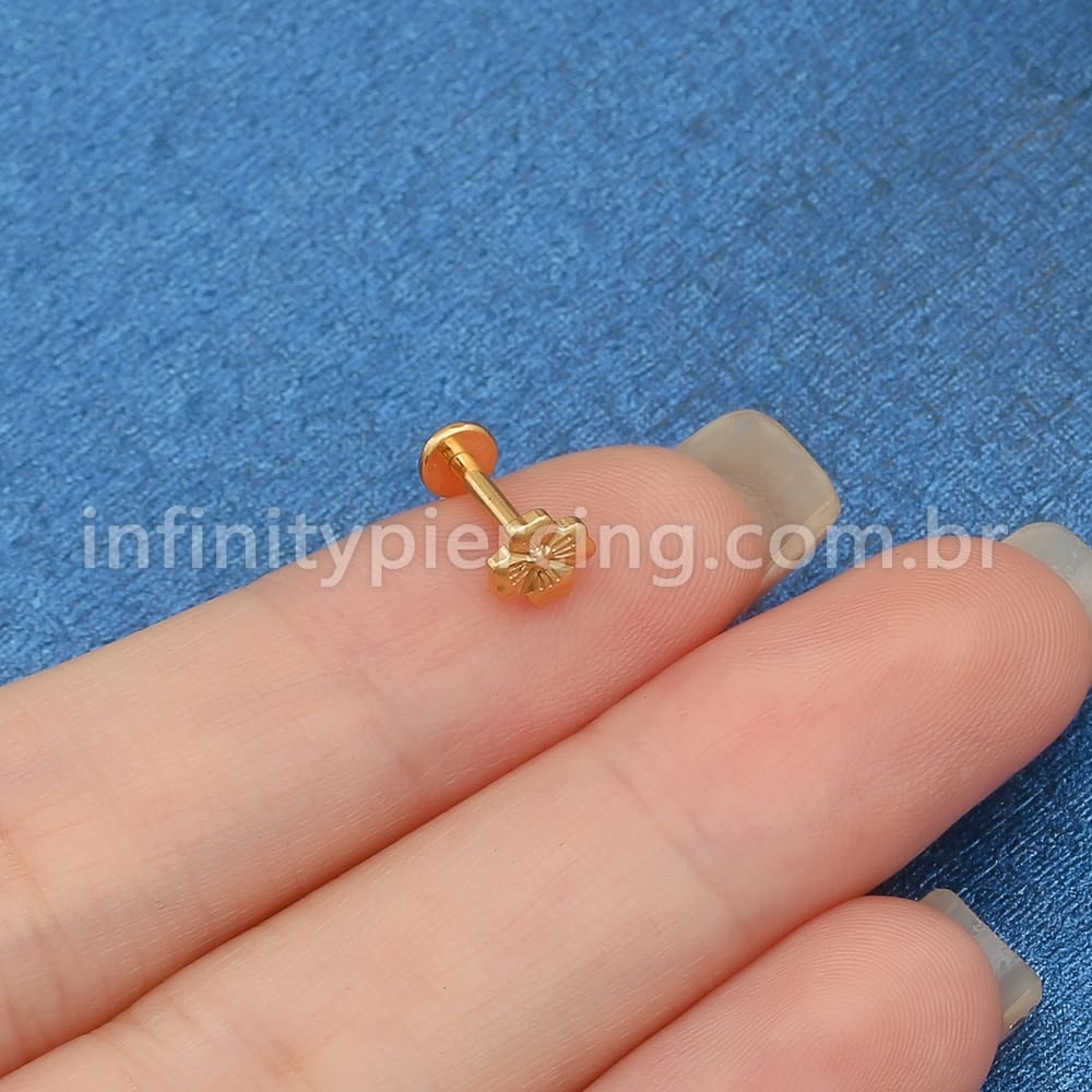 Piercing Labret Titânio Flor