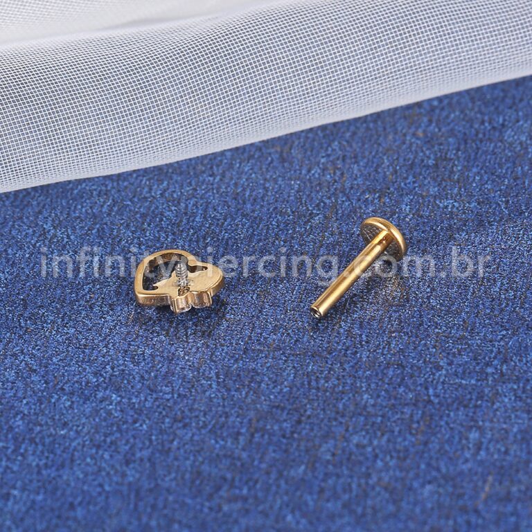 Piercing Labret Titânio Coração Com Flor De Zircônia