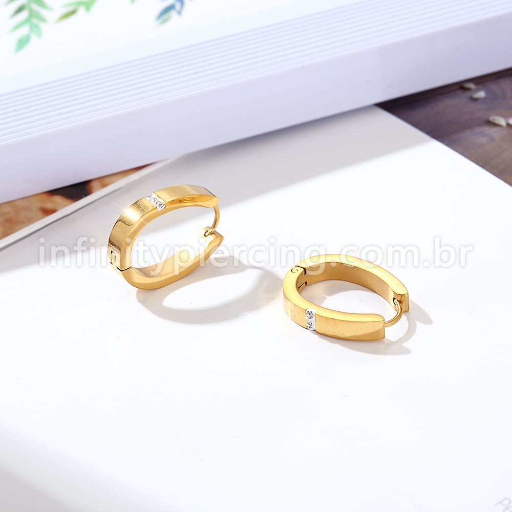 Argola Aço Inoxidável Oval Linhas Strass