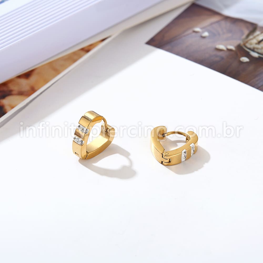 Argola V Aço Inoxidável Linhas Strass