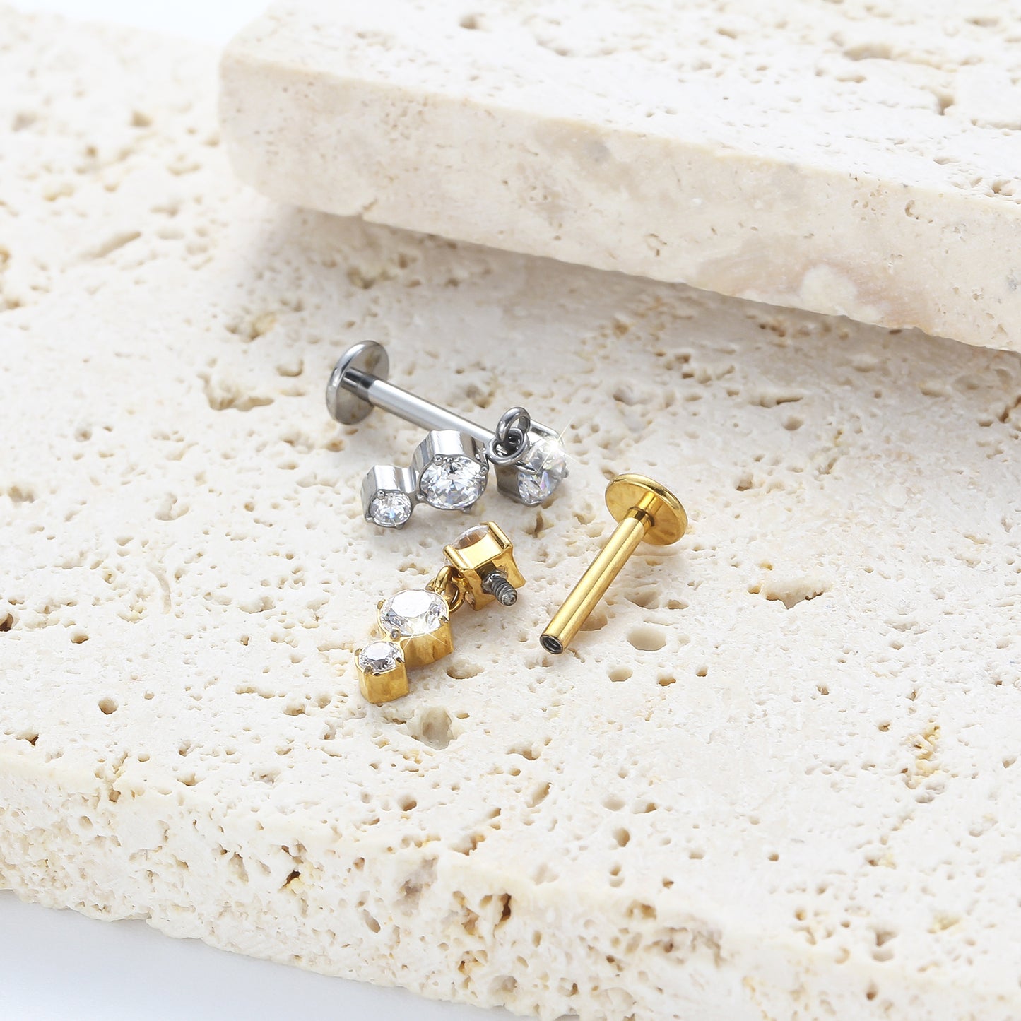 Piercing Labret Titânio G23 Premium com Design Minimalista e Sofisticado