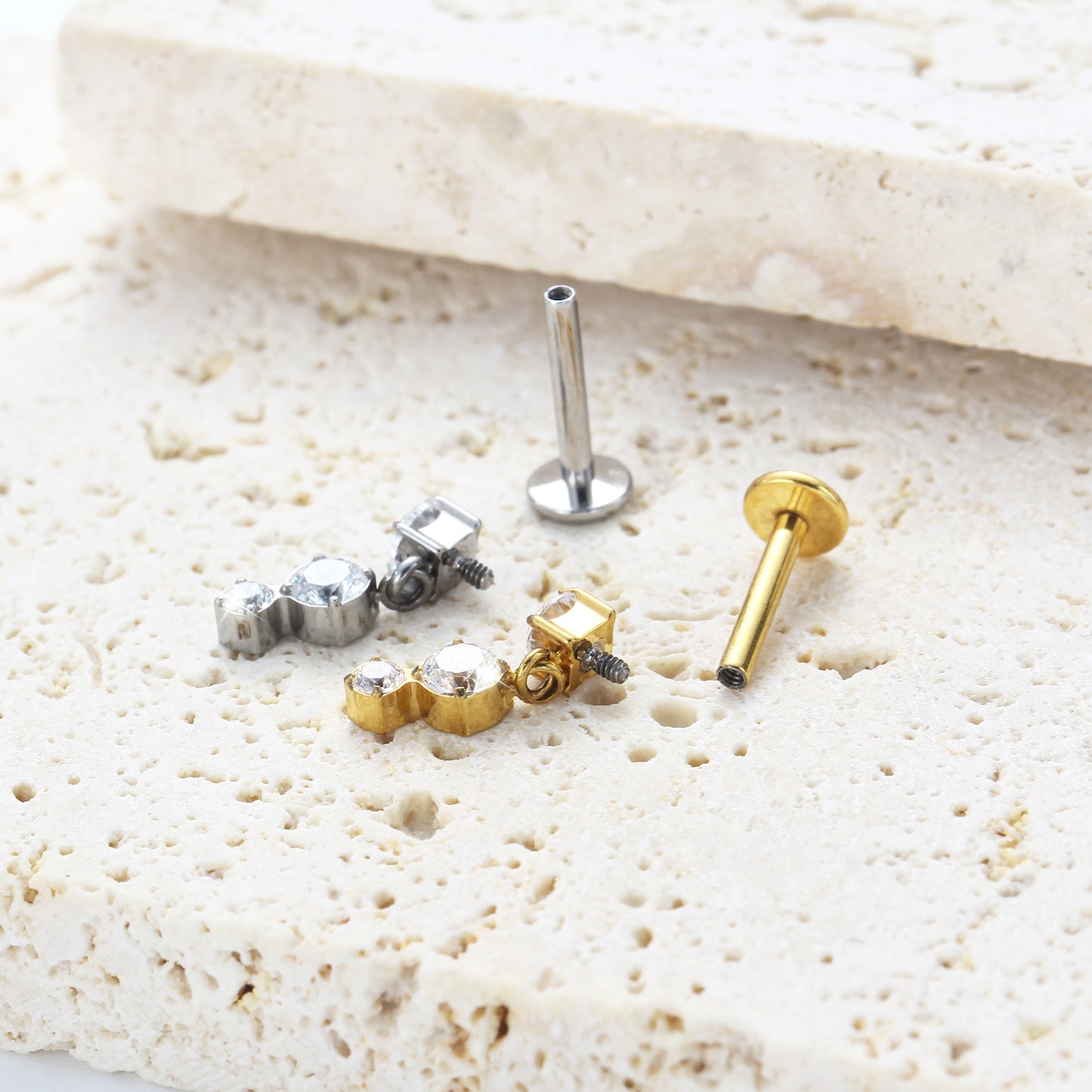 Piercing Labret Titânio G23 Premium com Design Minimalista e Sofisticado