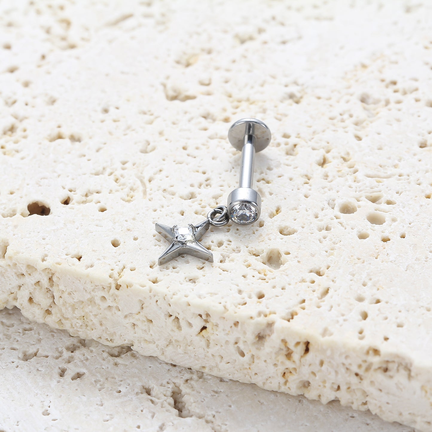 Piercing Labret Titânio G23 Hipoalergênico com Estilo Contemporâneo