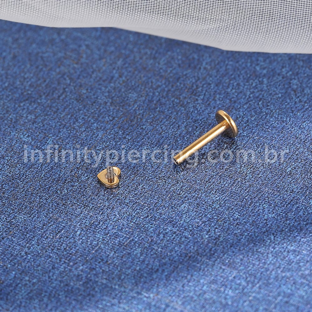 Piercing Labret Titânio Coração Liso Rosca Interna