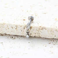 Piercing Labial em Titânio G23 com Design de Raio Suave