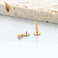 Piercing Labial em Titânio G23 com Estrela Minimalista e Pingente