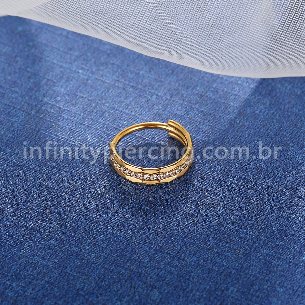 Piercing Argola Titânio Segmento Articulado Detalhada Zircônia Cravejada