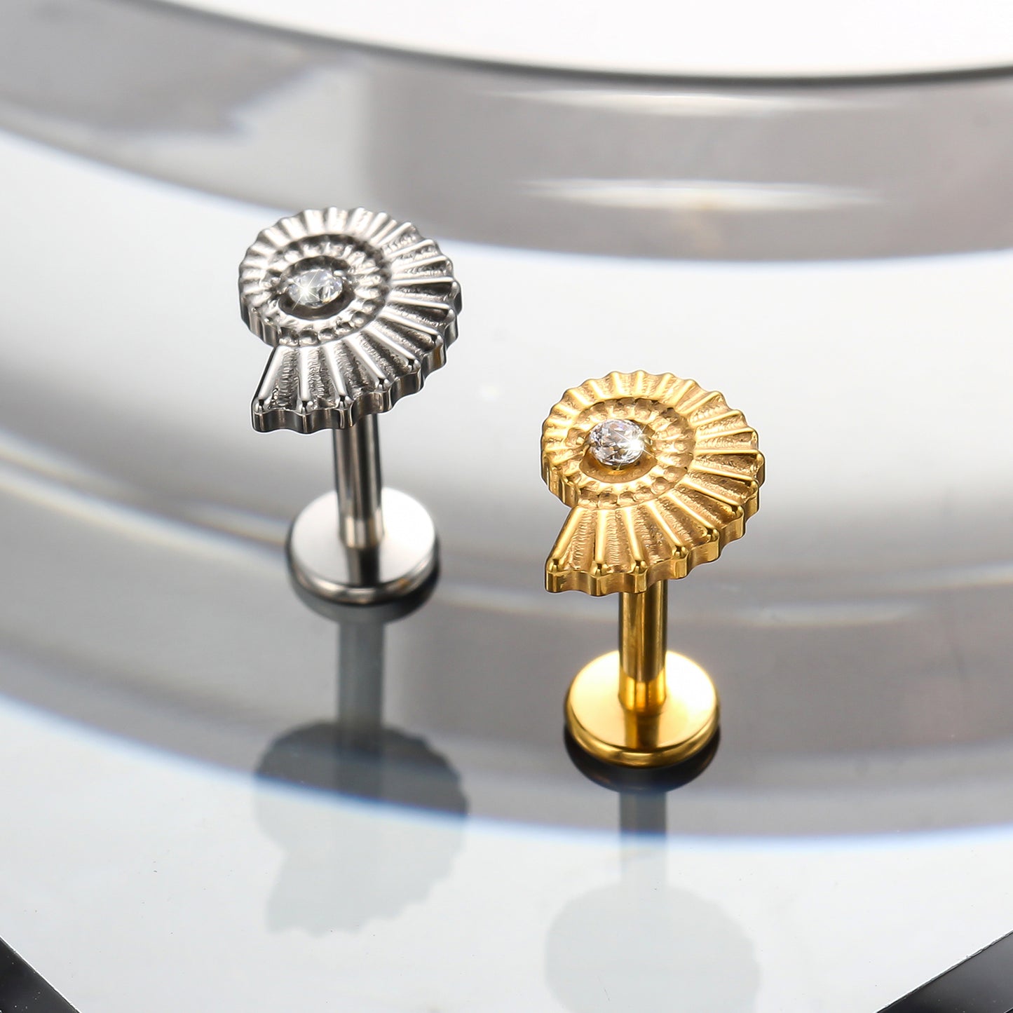 Piercing Labial em Titânio G23 Design Semi-Espiral