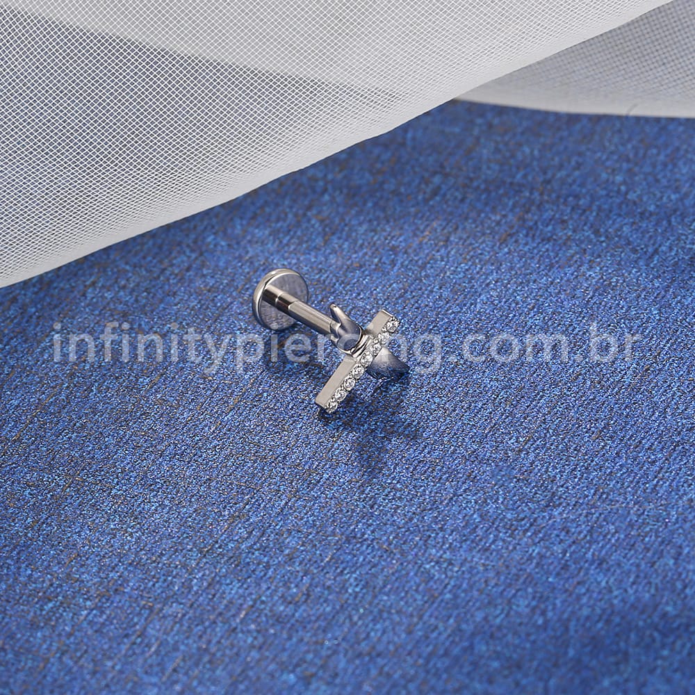 Piercing Labret Titânio Asas Com Zircônia Cravejada