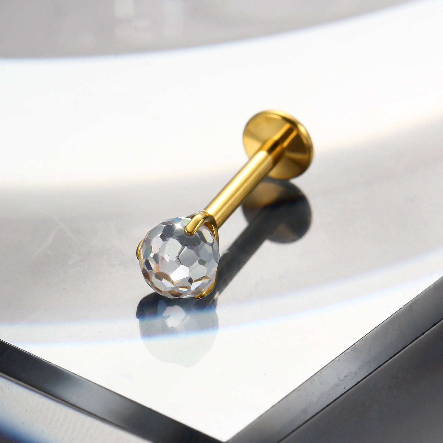 Piercing Labret com Zircônia Corte Diamante e Brilho Premium