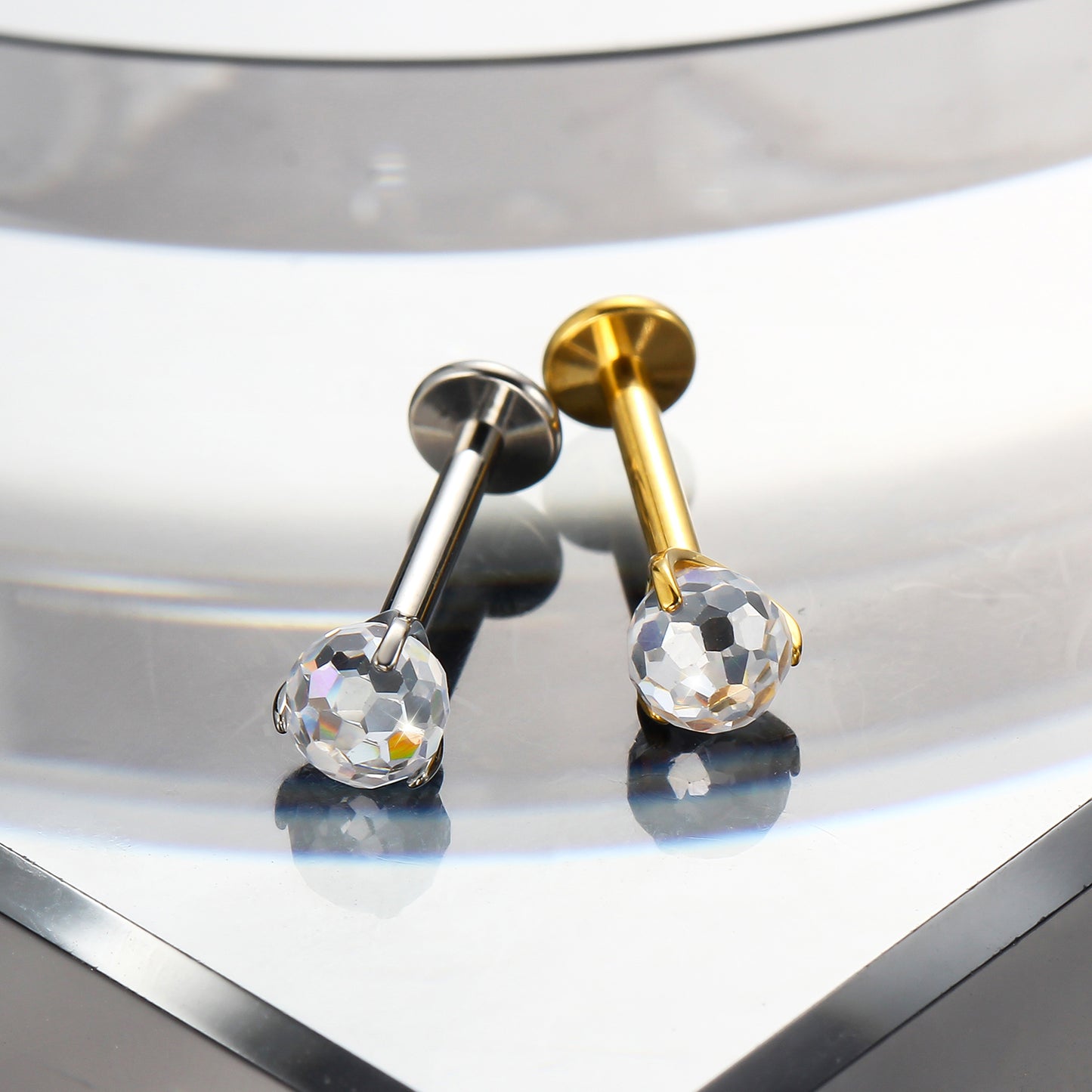 Piercing Labret com Zircônia Corte Diamante e Brilho Premium