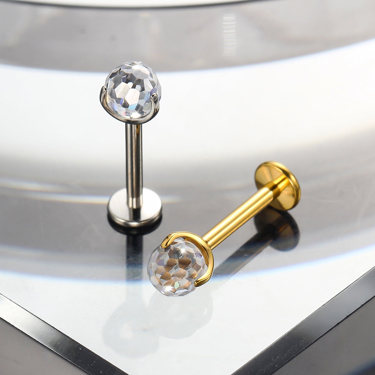 Piercing Labret com Zircônia Corte Diamante e Brilho Premium