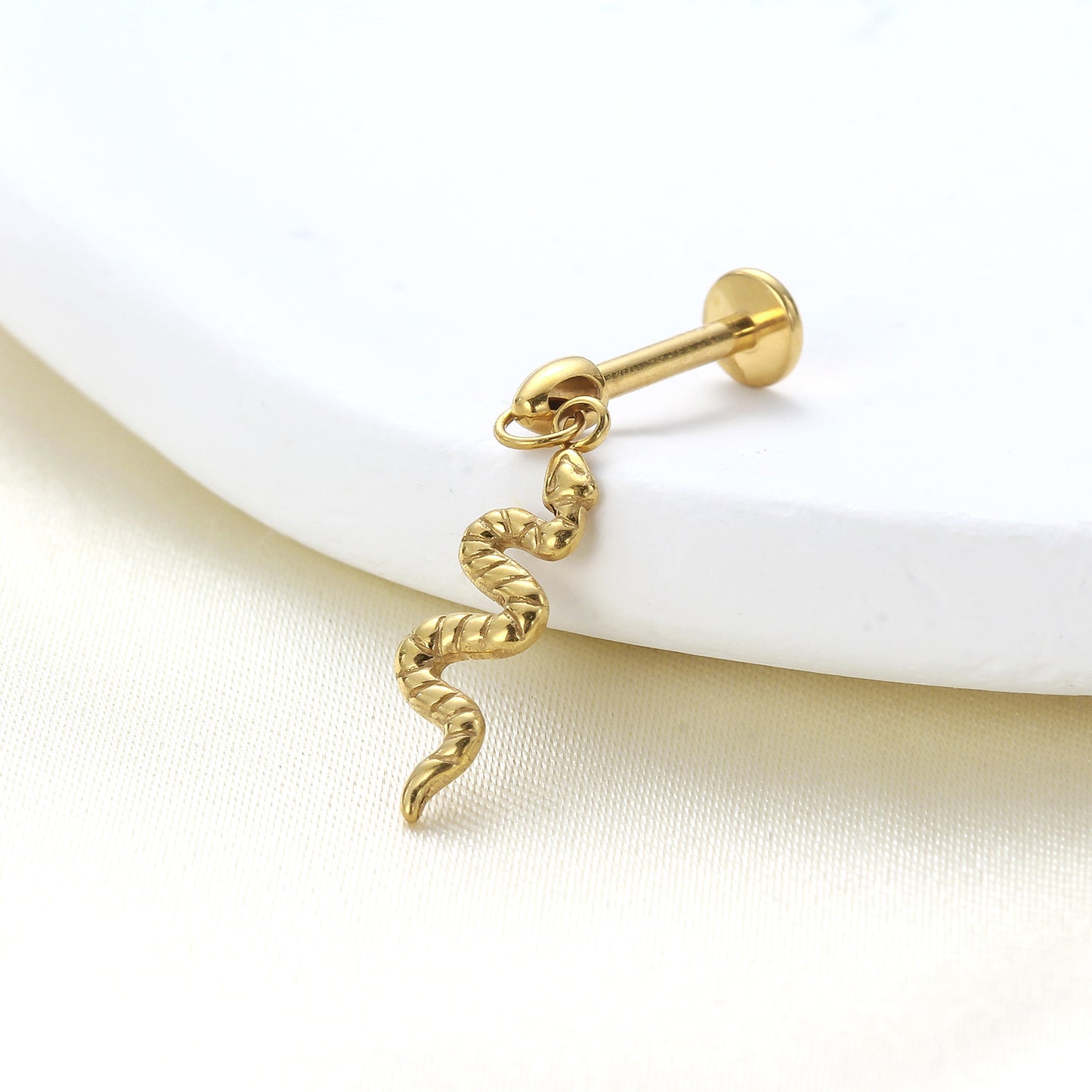 Piercing de Cartilagem Titânio G23 com Design Minimalista e Sofisticado