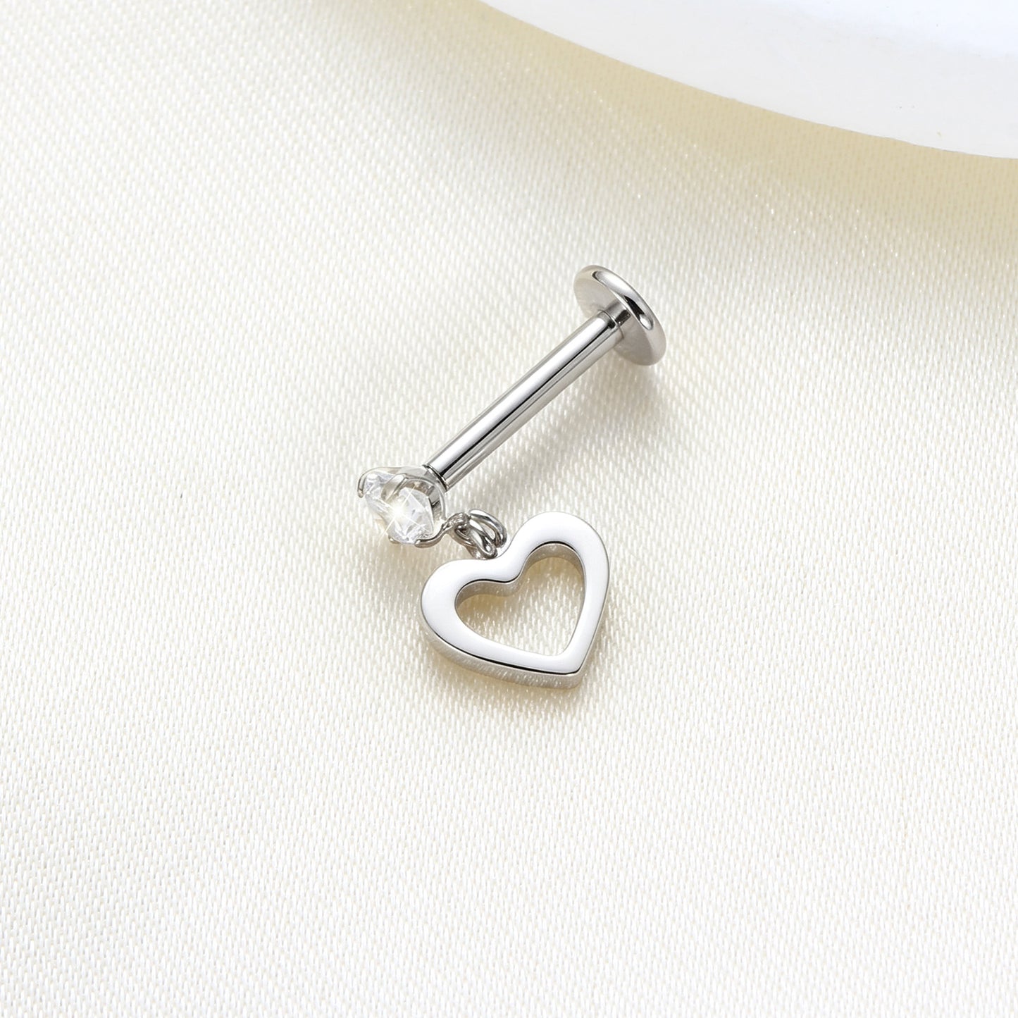 Piercing Labret Titânio G23 Pequeno Detalhe, Grande Personalidade