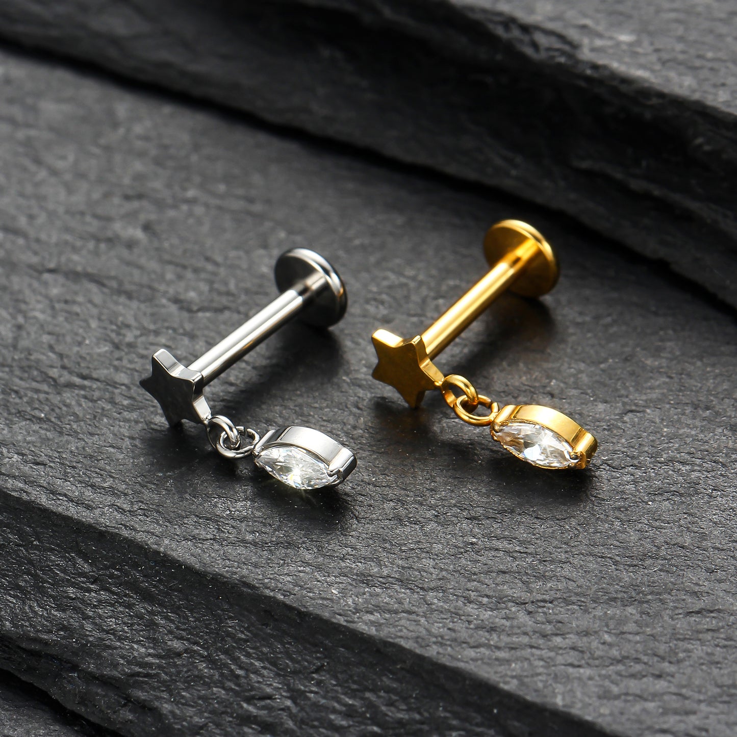 Piercing Labial em Titânio G23 com Estrela e Pingente