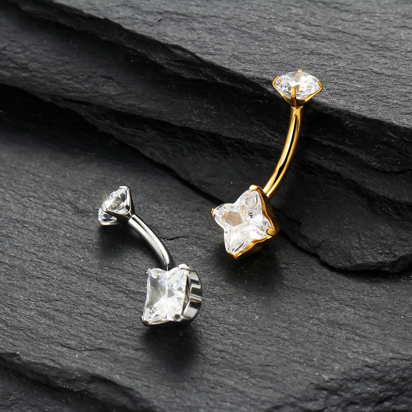 Piercing de Umbigo com Elegância Tropical e Brilho Delicado