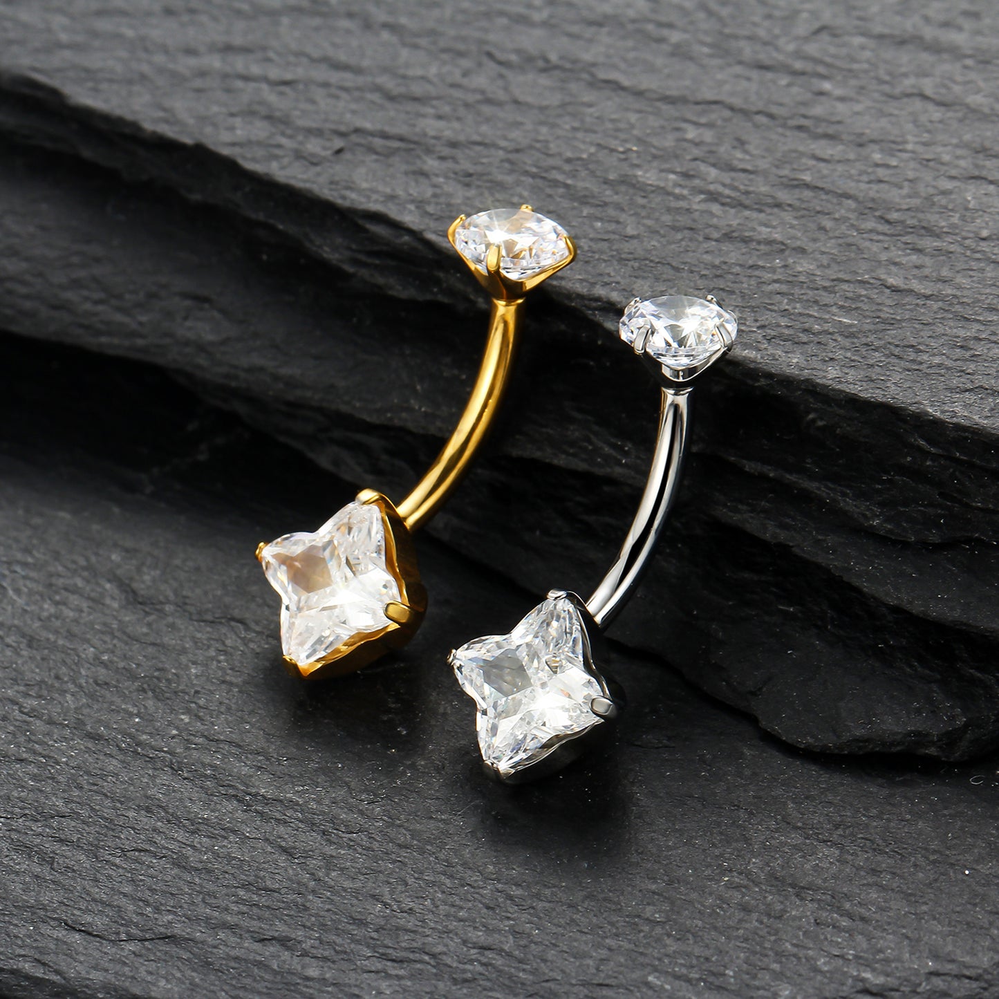 Piercing de Umbigo com Elegância Tropical e Brilho Delicado