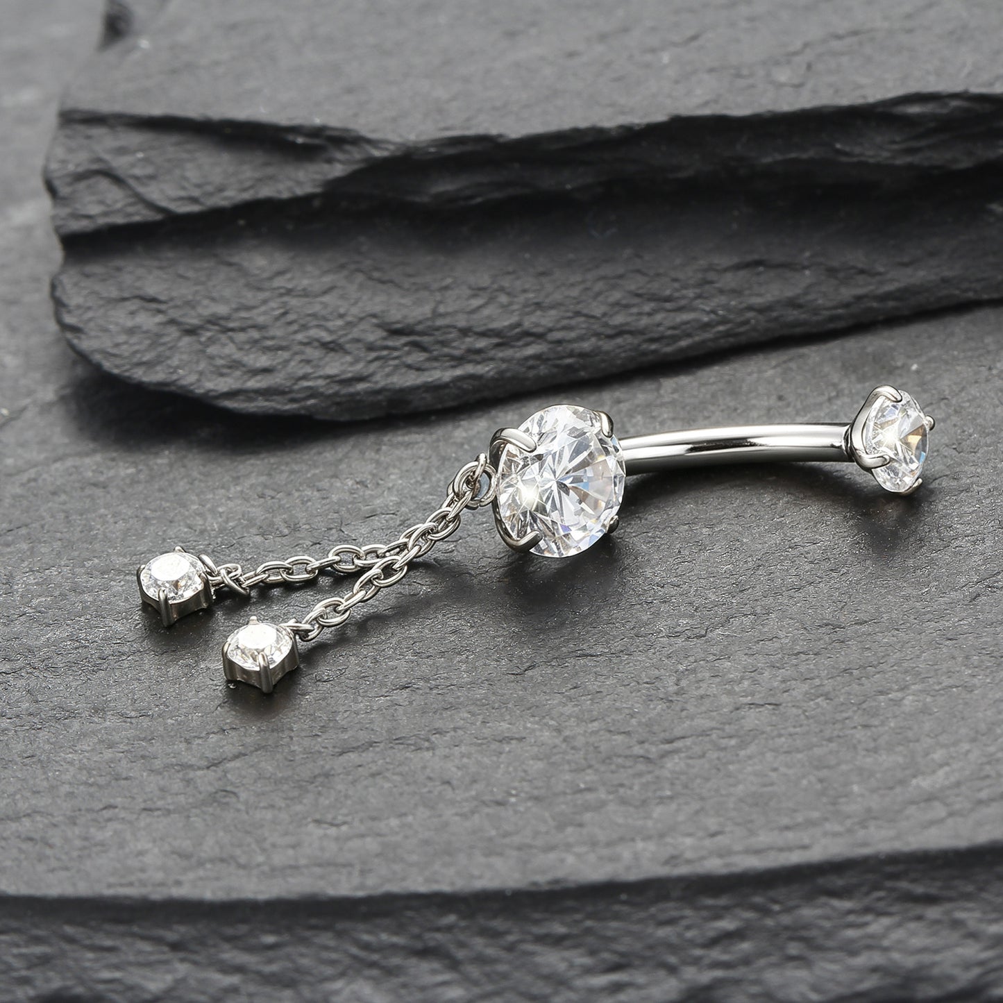 Piercing Labret com Detalhe Elegante para Valorizar o Visual