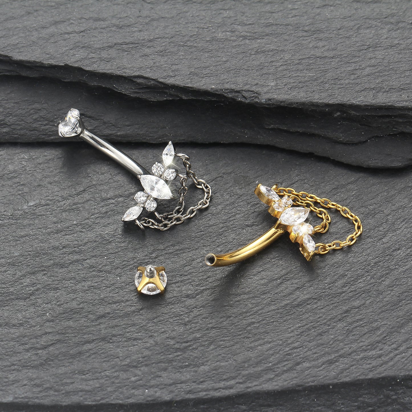 Piercing de Umbigo em Titânio G23 com Dupla Corrente Pendente e Zircônia de Alto Brilho – Design Elegante com Movimento Luxuoso