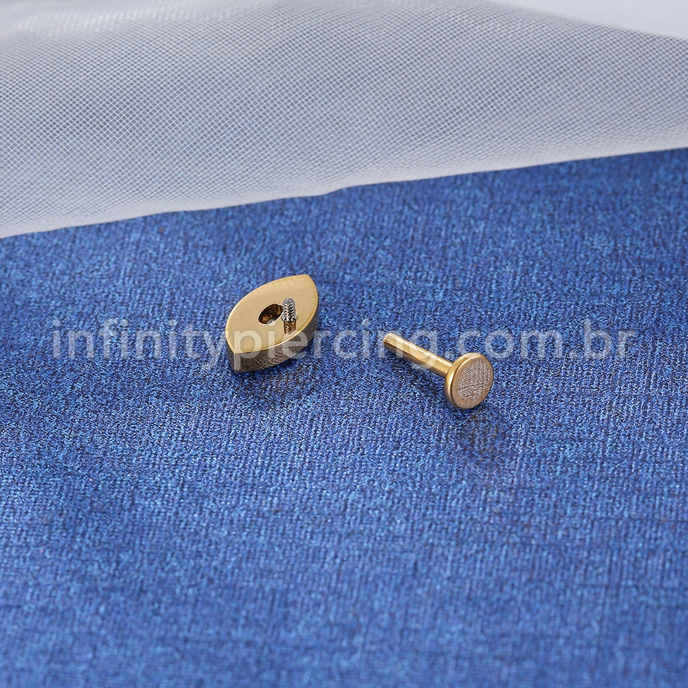 Piercing Labret Titânio Olho Grego Zircônias Cravejadas