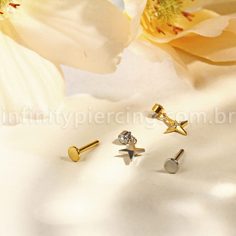 Piercing Labret Titânio Com Pingente Estrela
