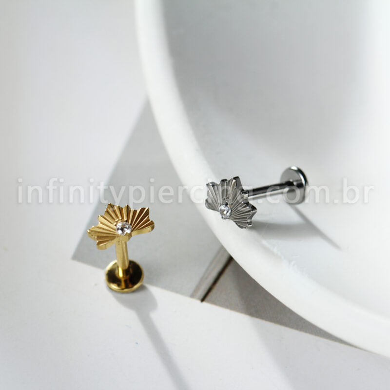 Piercing Labret Titânio Meia Flor Zircônia Cravejada