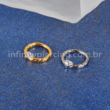 Piercing Argola Titânio Torcida 1 Pedra Zircônia Coração