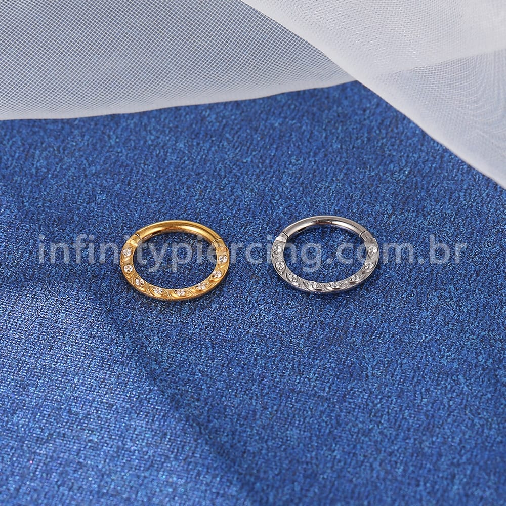 Piercing Argola Titânio Segmento Articulado Detalhes Zircônia Lateral