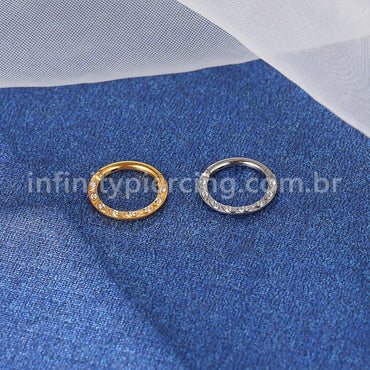 Piercing Argola Titânio Segmento Articulado Detalhes Zircônia Lateral