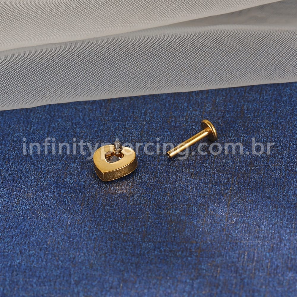 Piercing Labret Aço Cirúrgico Coração Zircônia Cravejada