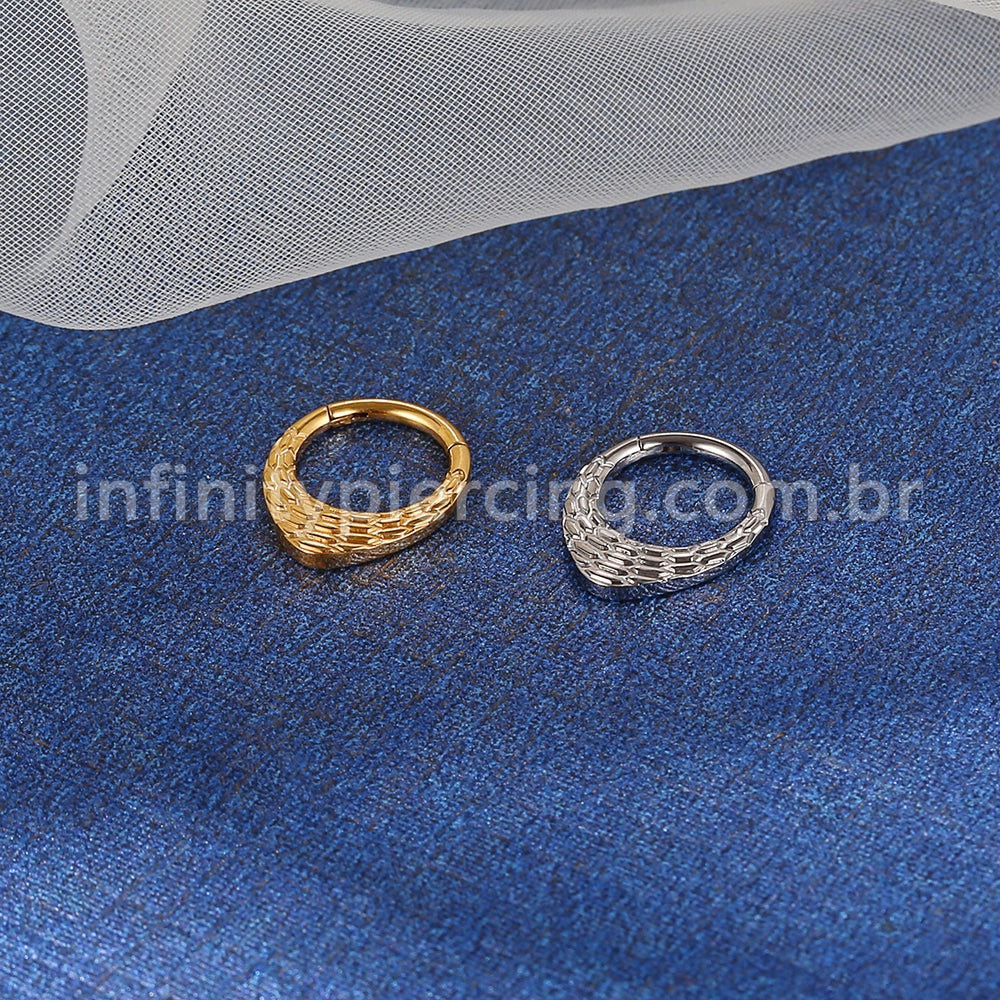 Piercing Argola Gota Titânio Segmento Articulado Detalhada