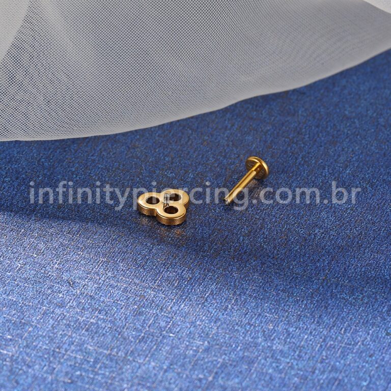 Piercing Labret Titânio Trevo Zircônia Cravejada