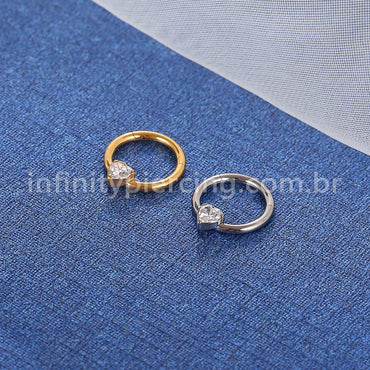 Piercing Argola Titânio Segmento Articulado Uma Zircônia Coração