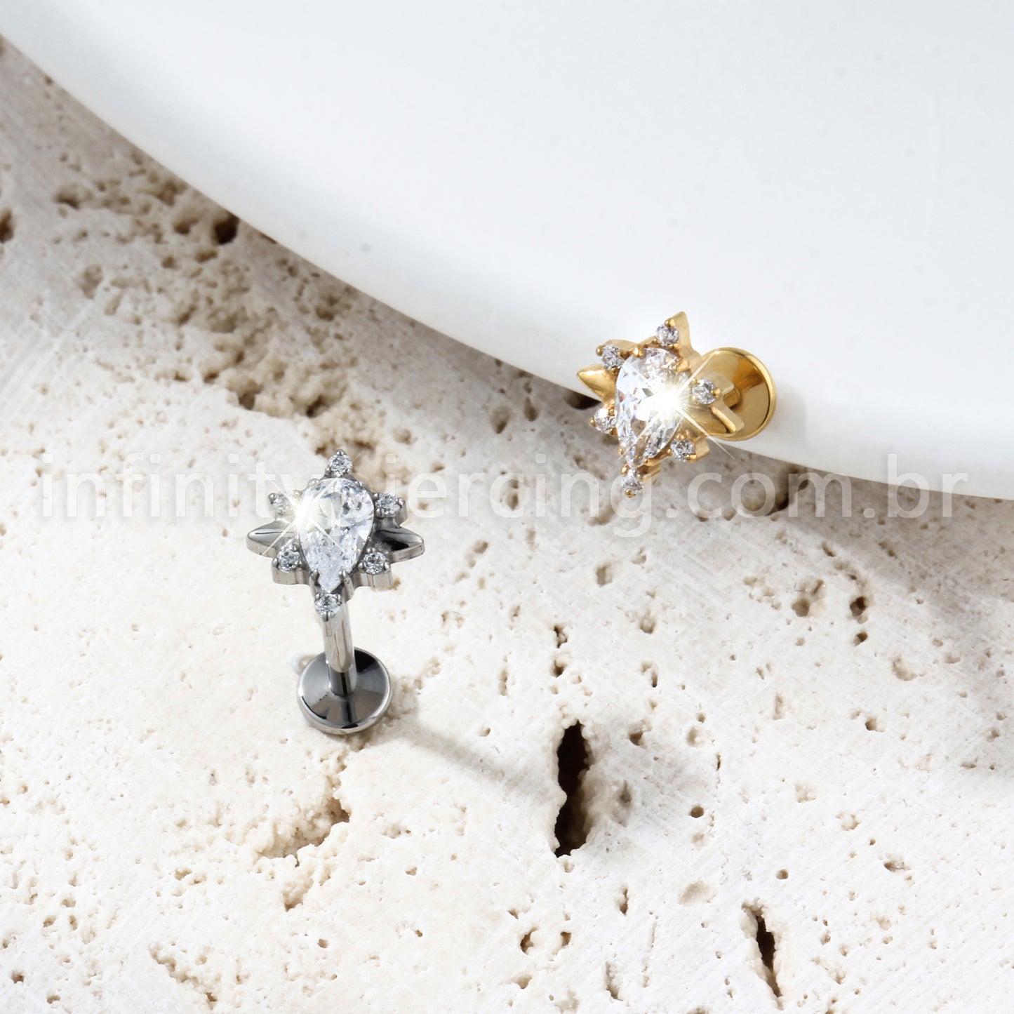 Piercing Labret Titânio Gota Com Detalhes Zircônia Cravejada