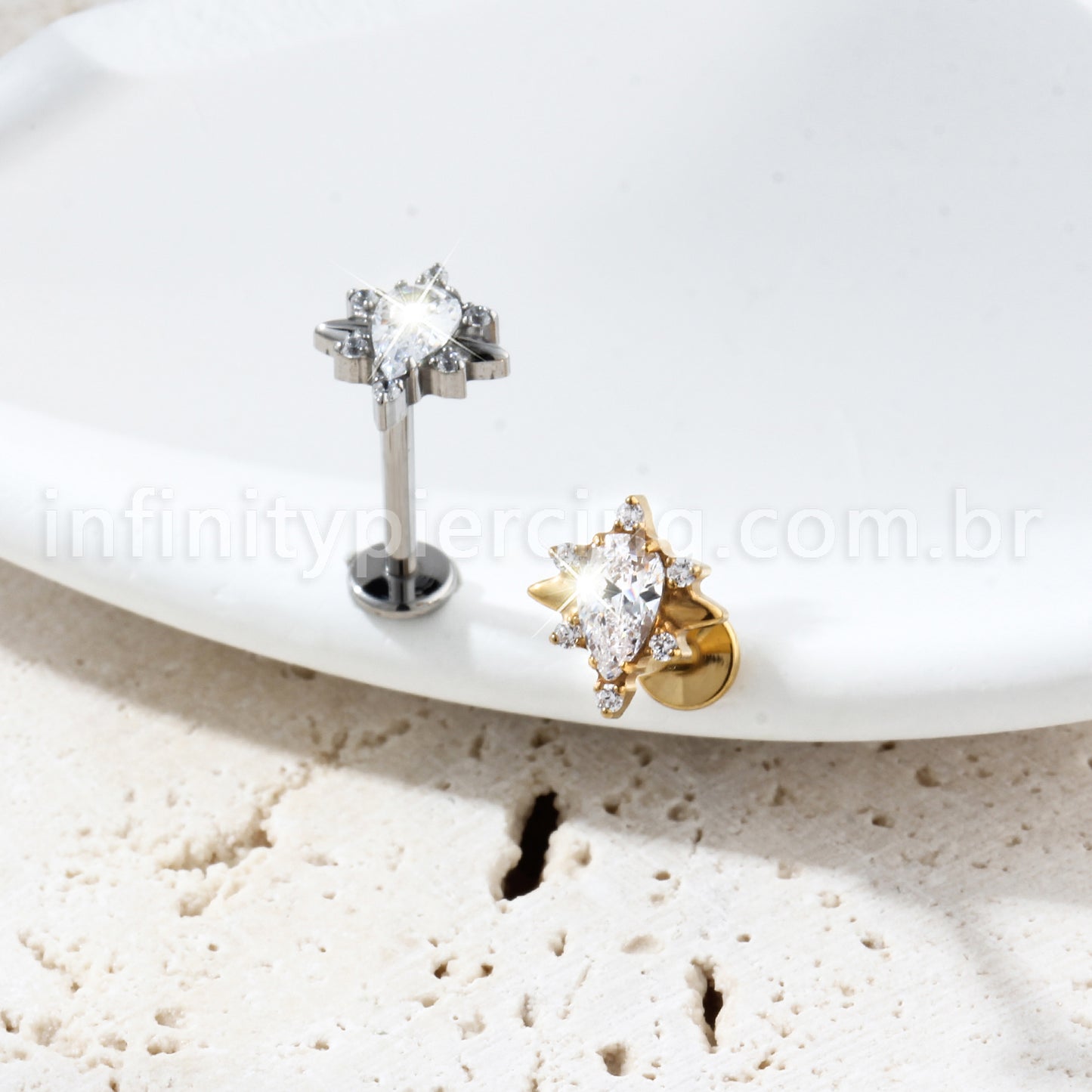 Piercing Labret Titânio Gota Com Detalhes Zircônia Cravejada