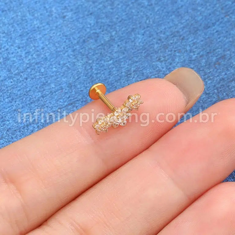 Piercing Labret Titânio Cluster 3 Flores Zircônia Cravejada