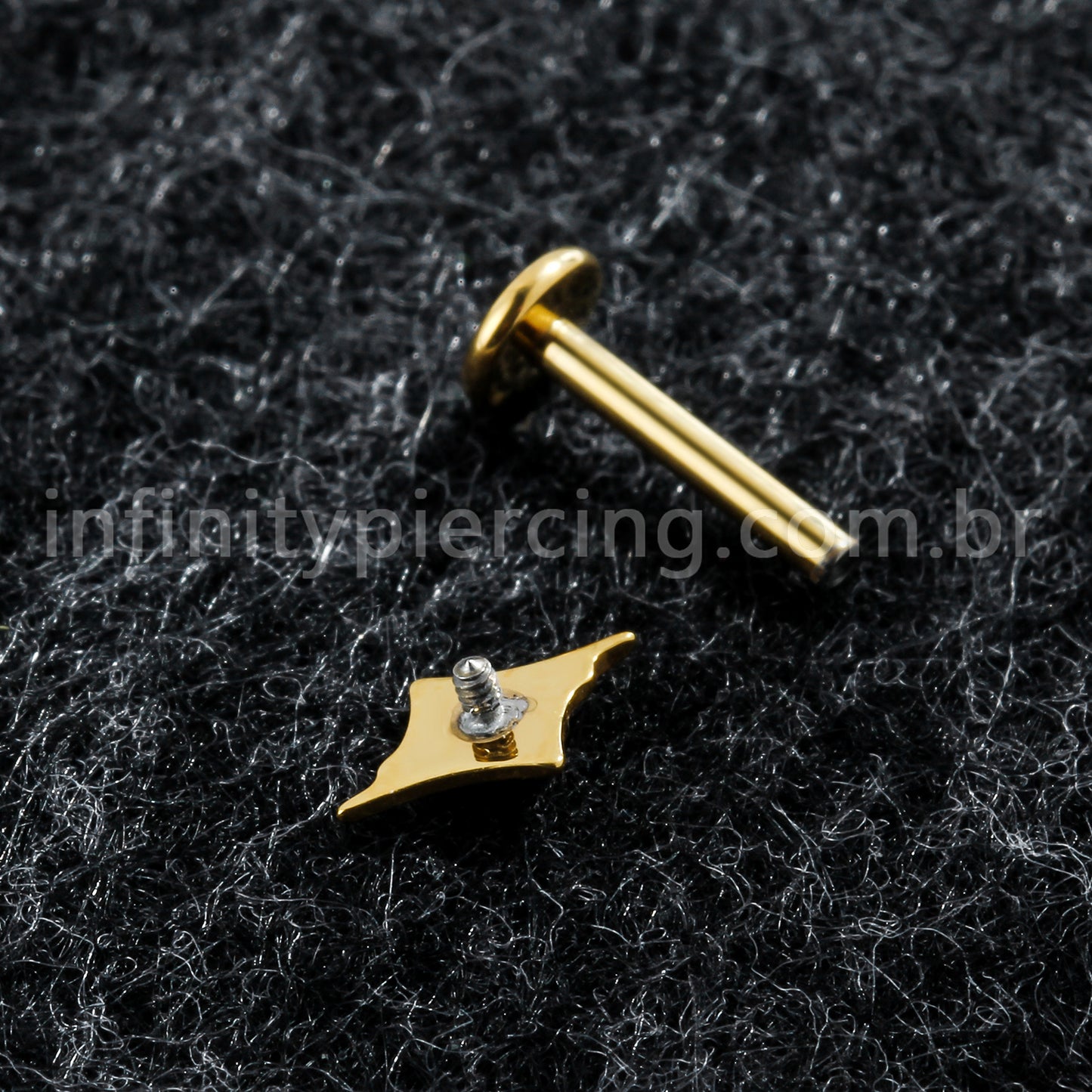 Piercing Labret Titânio Deltoid Detalhado