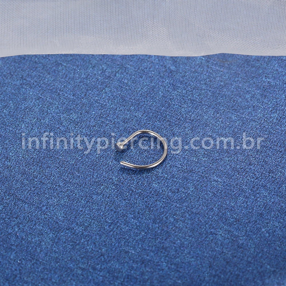 Piercing Nostril D-Ring Titânio