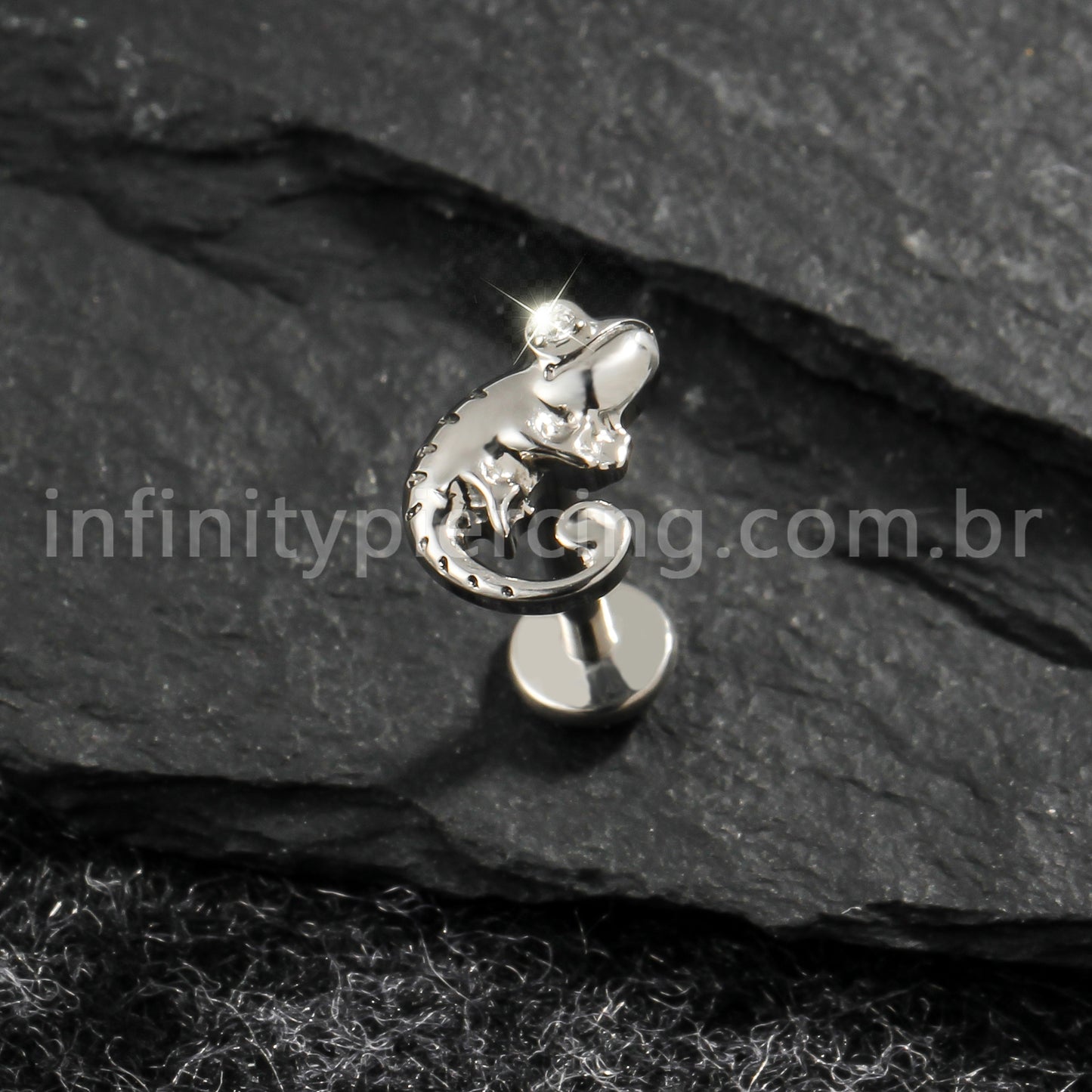 Piercing Labret Titânio Camaleão