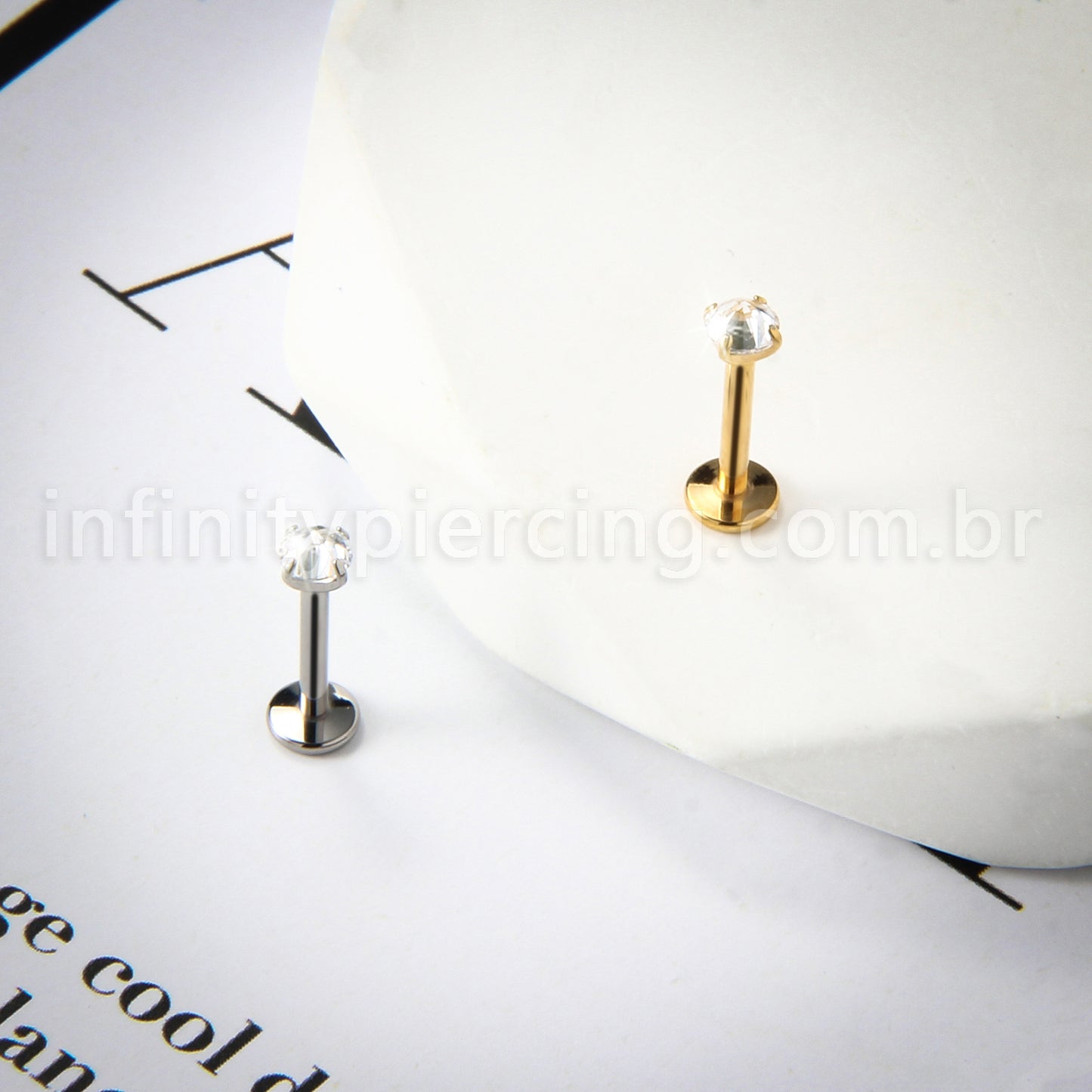 Piercing Labret Titânio Zircônia Cravejada Com Ponta