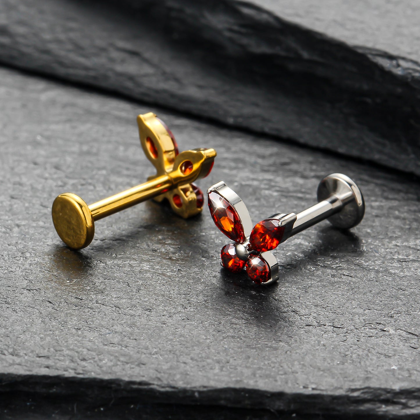 Piercing Labret Titânio Borboleta Zircônia Cravejada