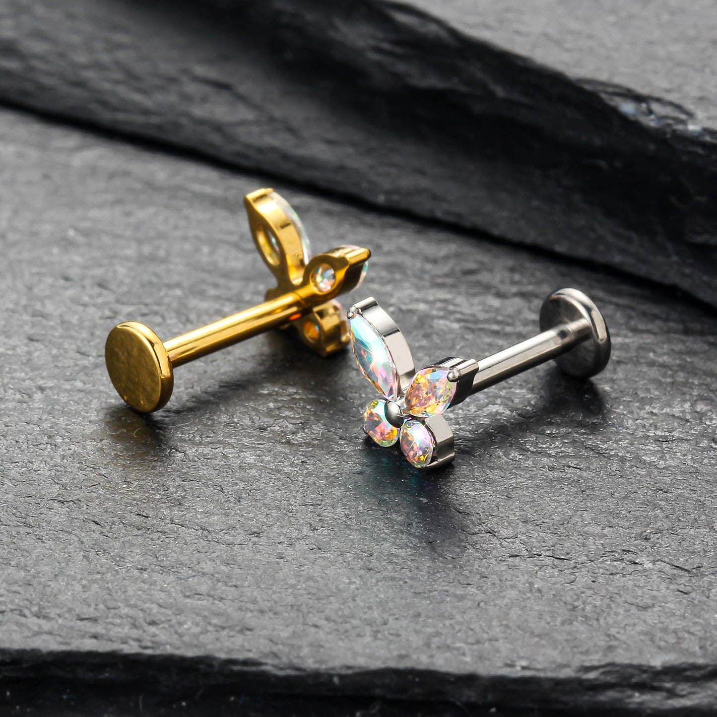 Piercing Labret Titânio Borboleta Zircônia Cravejada