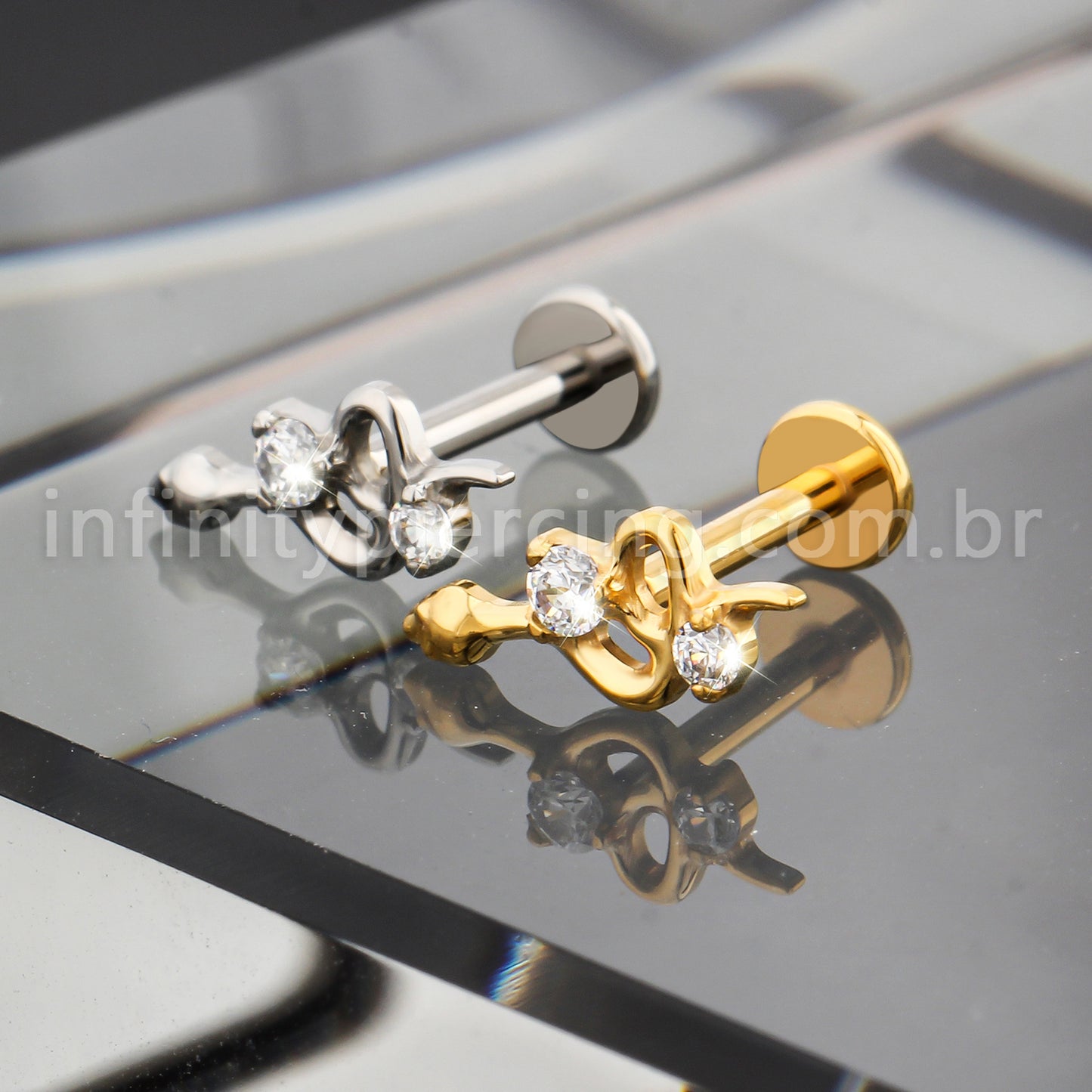 Piercing Labret Titânio Cobra