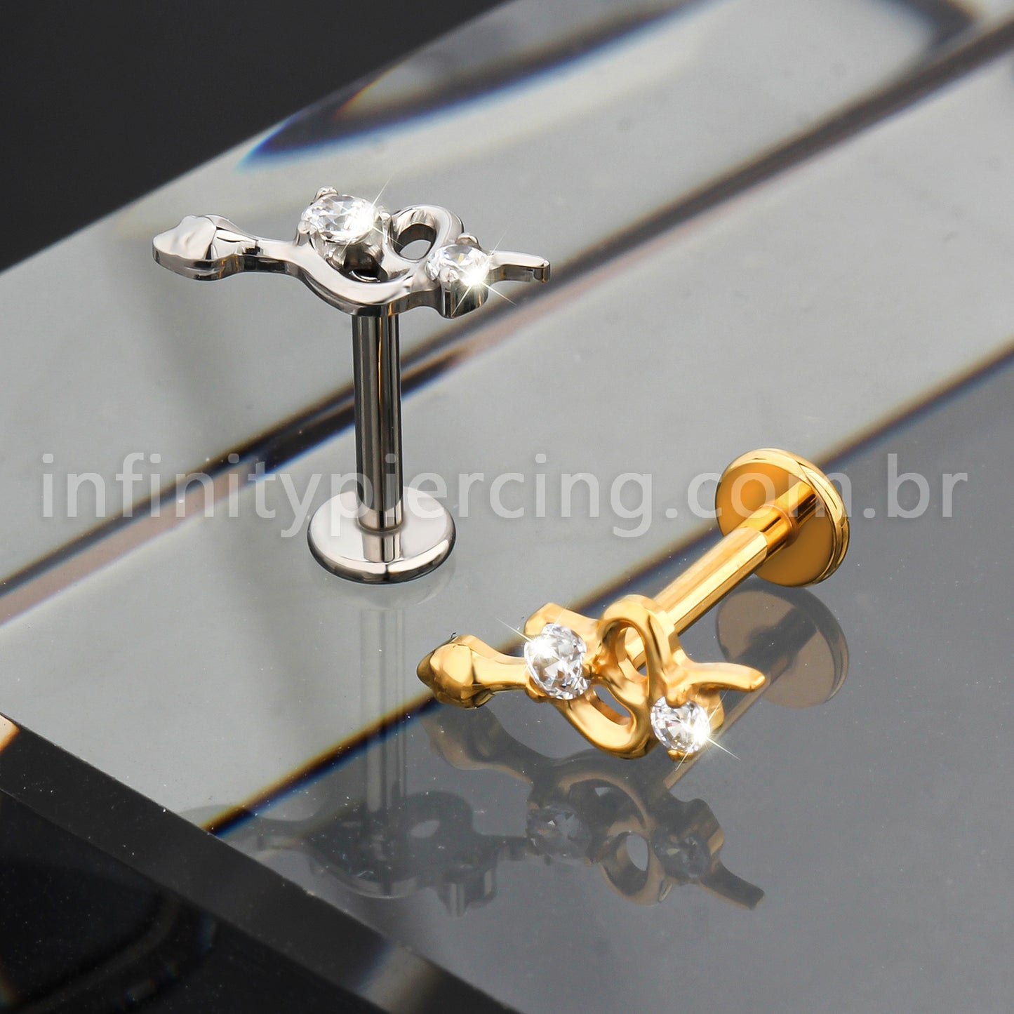 Piercing Labret Titânio Cobra