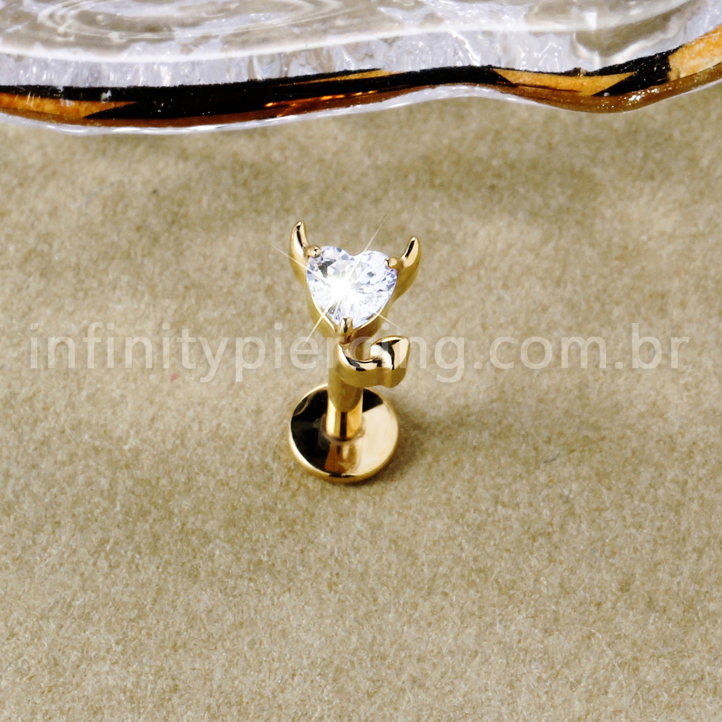 Piercing Labret Titânio Zircônia Coração Diabinho