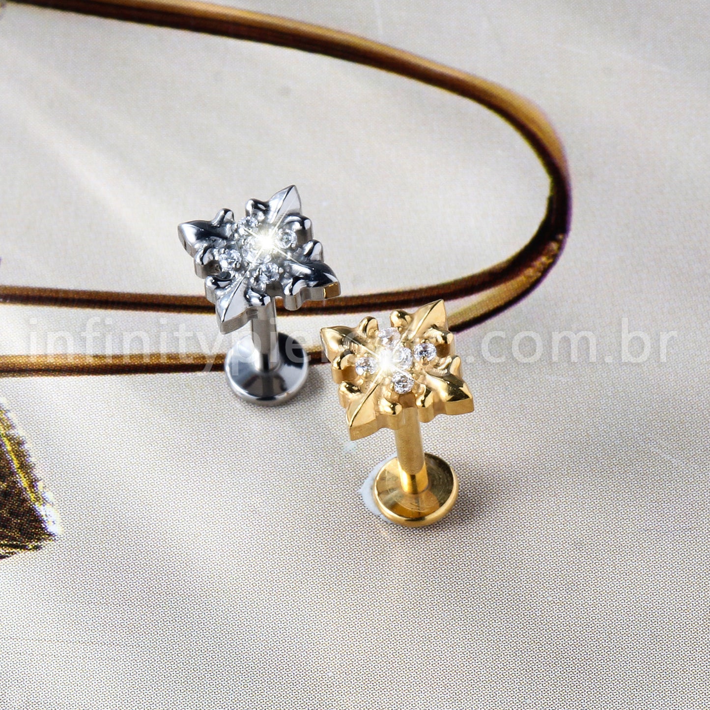 Piercing Labret Titânio Detalhado Com  Zircônia