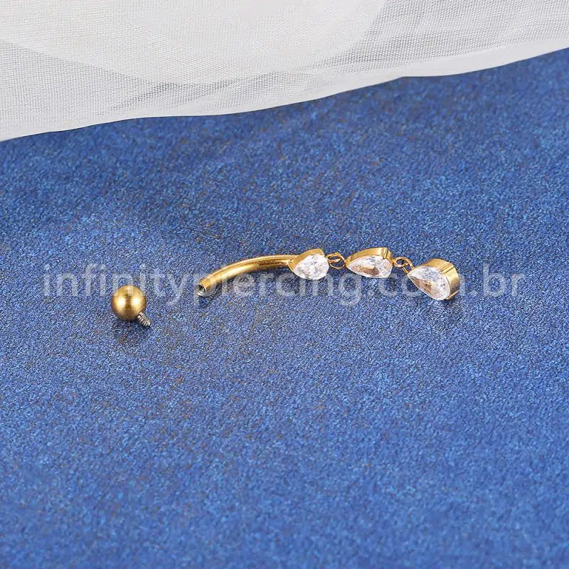 Piercing Banana Titânio 3 Pedras Gota Zircônia