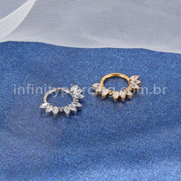 Piercing Argola Titânio Segmento Articulado 9 Pedras Oval Zircônia Cravejada